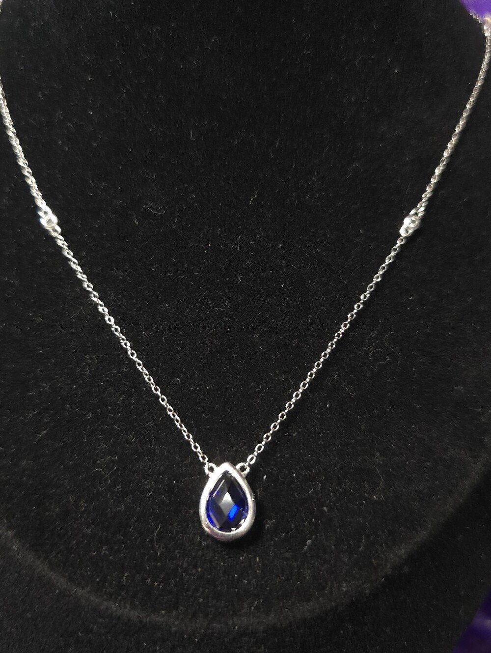 Sterling Silver Blue Saphire Teardrop Pendant Necklace